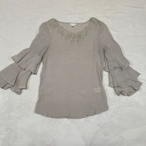 Spense woman’s top with flare ruffle sleeves Small